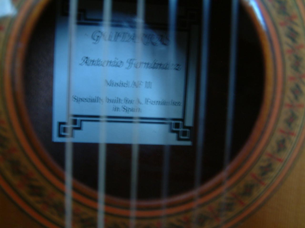 Spaanse gitaar 1 van de bekenste bouwers  klassiek Antonio