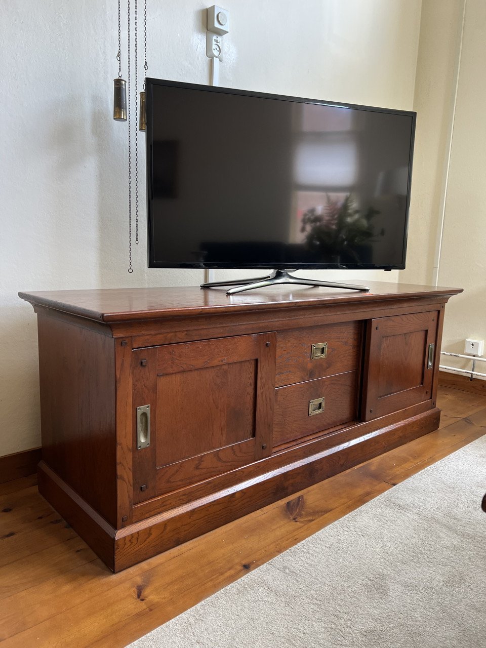 Eikenhouten dressoir, kwalitatief tv meubel