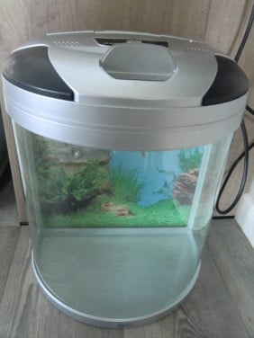 Aquarium aqua one half rond