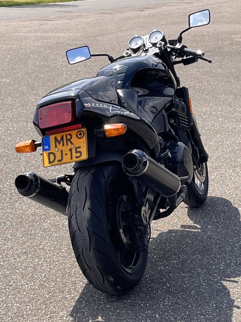 Triumph Speed Triple tour t300