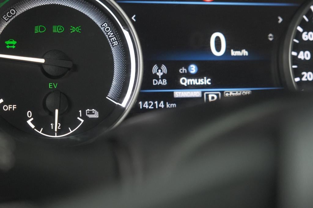 Nissan Juke 1.6 hybrid business premium | camera | apple carplay | parkeers