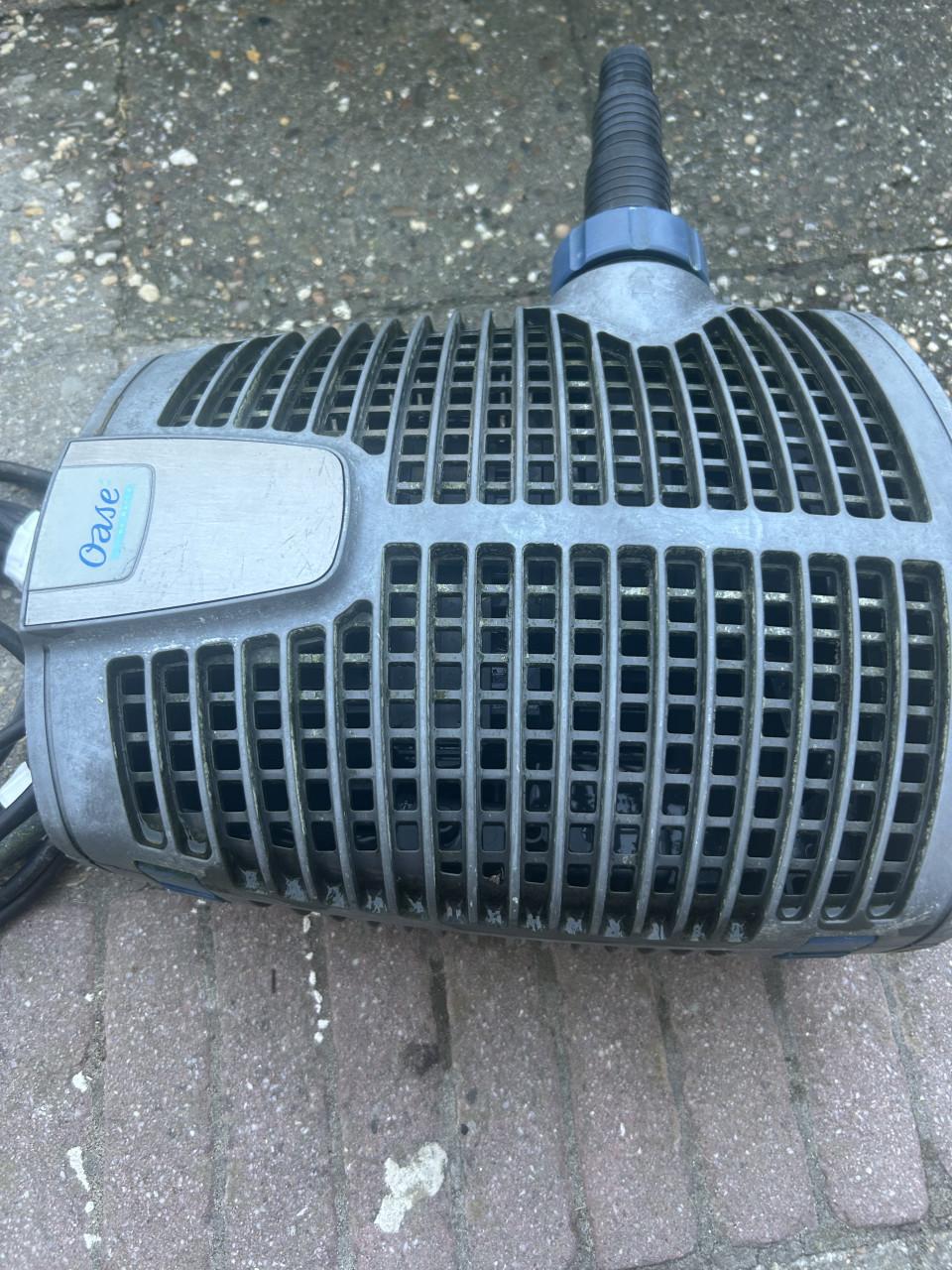 Te koop oase eco primium 8000 sterke en zuinige Vijverpomp