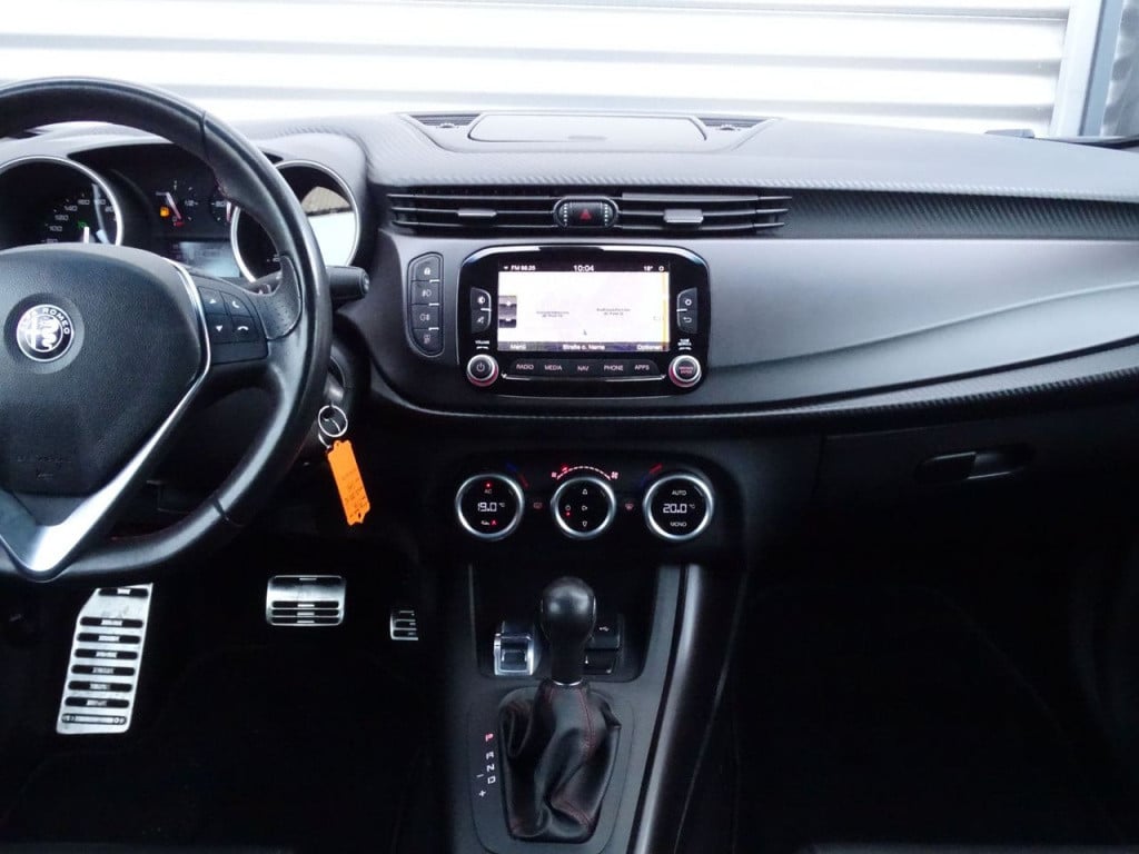 Alfa Romeo Giulietta 1.750 turbo veloce 240pk | sportstoelen | xenon