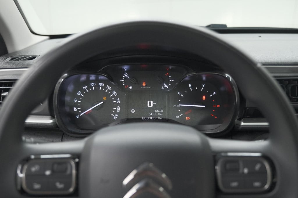 Citroen C3 puretech 82 business | parkeersensoren | apple carplay | climate