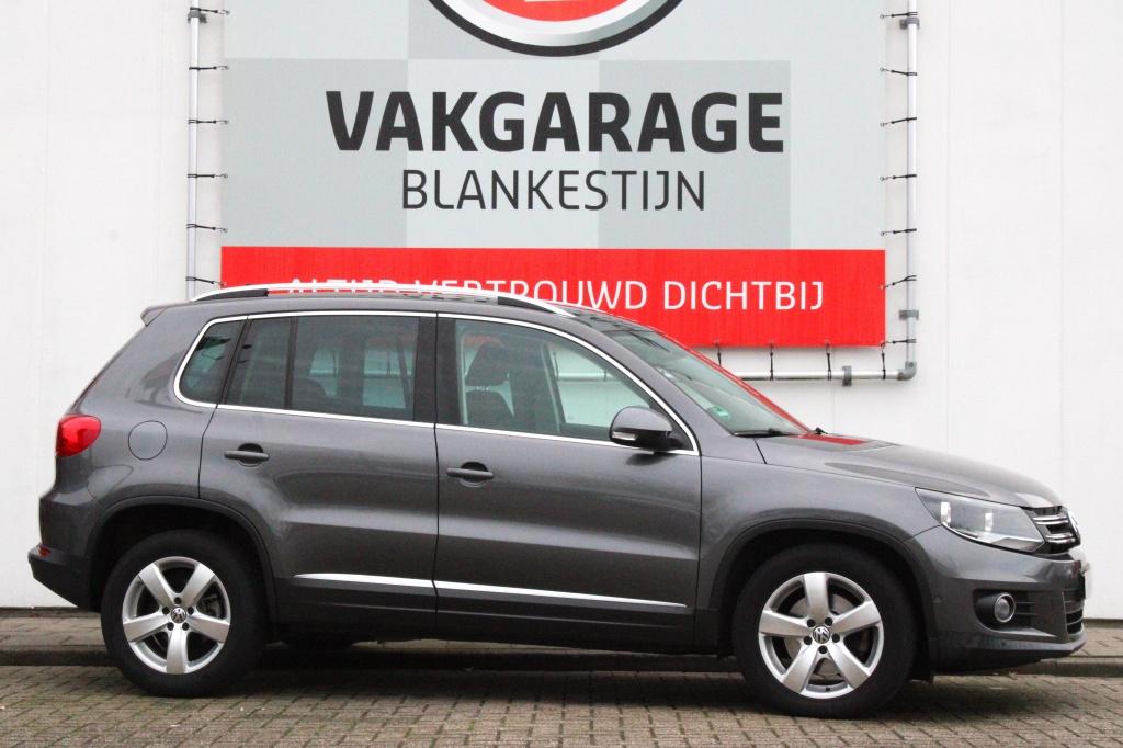 Volkswagen Tiguan 1.4 tsi sport&style + trekhaak electrisch wegklapbaar