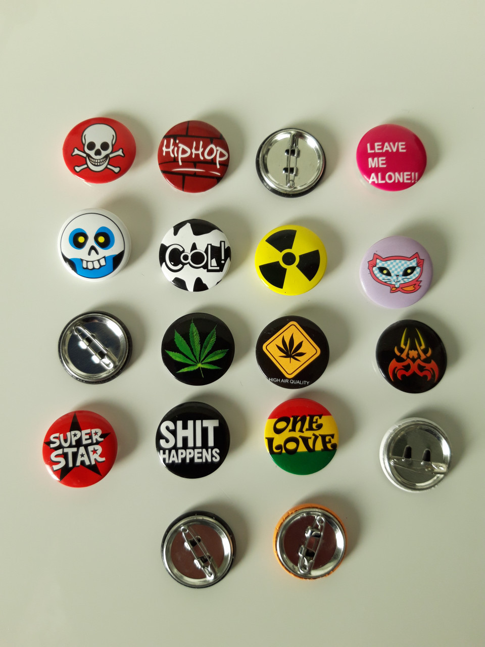 Buttons doorsnede 2,5cm NIEUW
