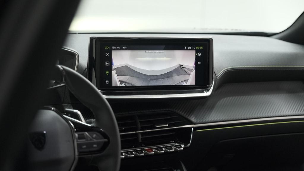 Peugeot 2008 puretech 130 eat8 gt | 360 camera | adaptieve cruise control |