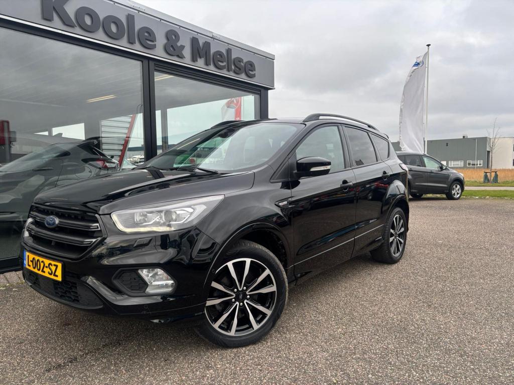 Ford Kuga 1.5 ecoboost 150pk 2wd st line, trekhaak