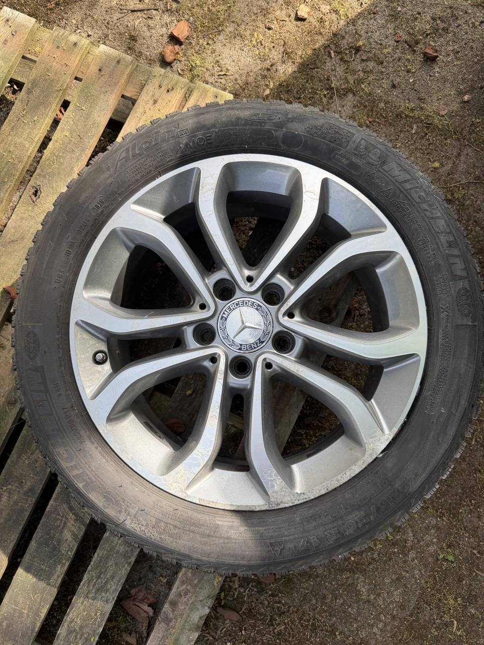 Originele 17 inch Mercedes C-Klasse W205 Velgen & Winterbanden