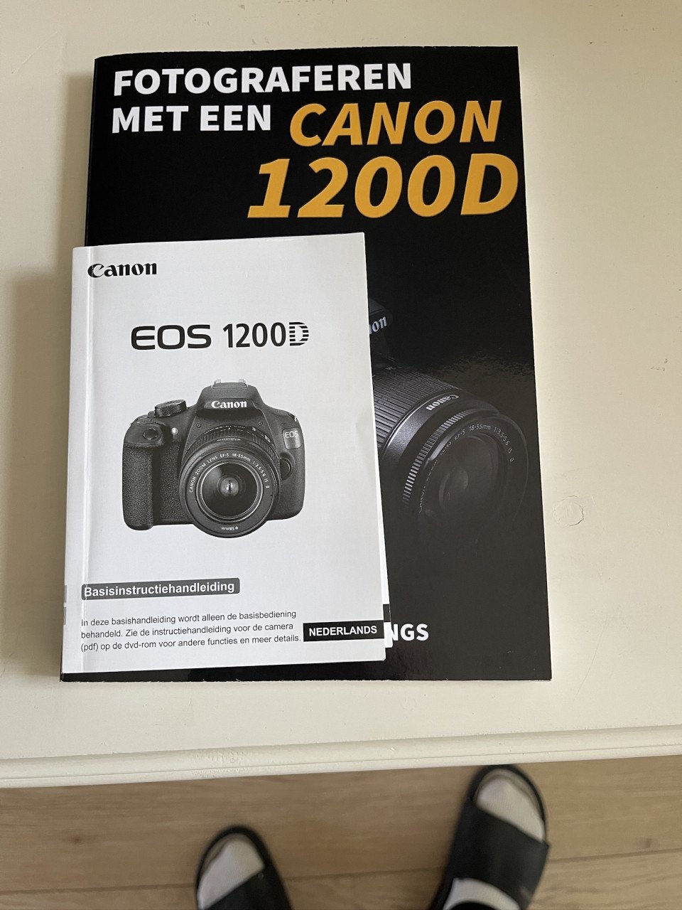 Tekoop complete foto toestel canon eos 1200d