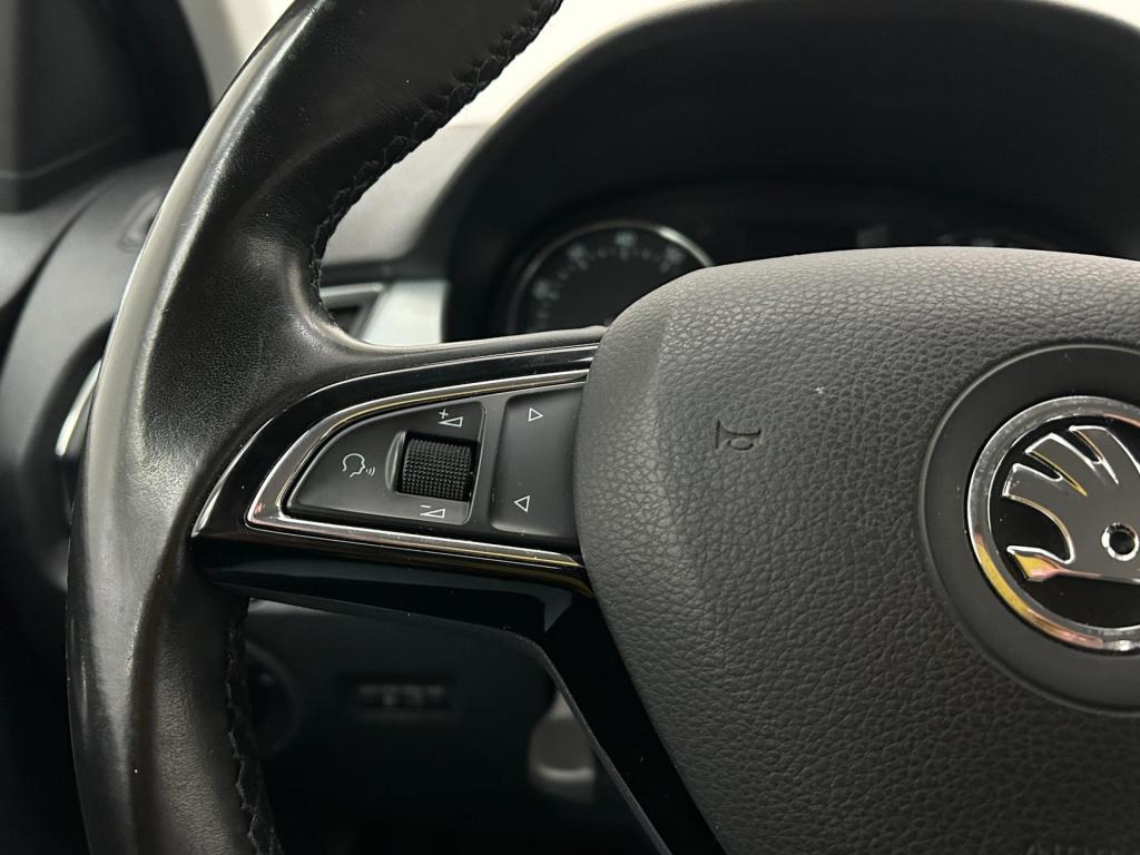 Skoda Fabia combi occasion 1.2 tsi ambition business | wit | tweedehands sk