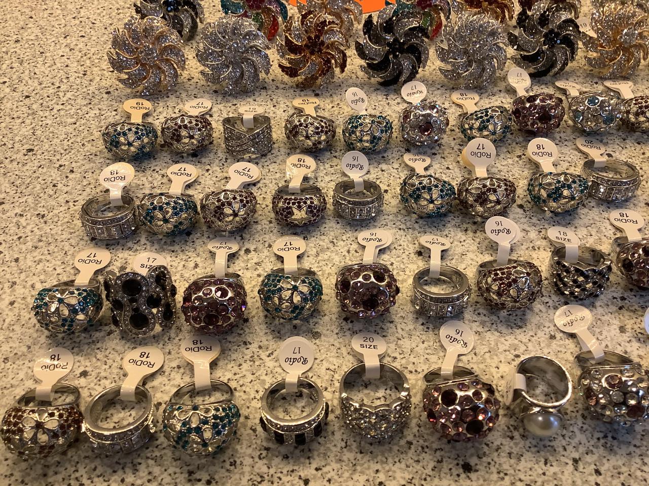 Partij hele mooie ringen. ( partij 58)