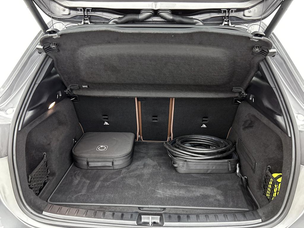 Mercedes-Benz Gla-klasse 250 e star edition amg plug-in hybride | trekhaak 