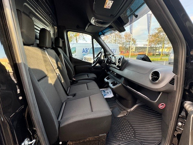 Mercedes-Benz Sprinter 319 1.9 cdi l2 l distronic l 3,5 t trekhaak l led l 