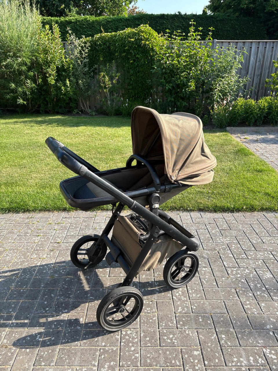 Dubatti kinderwagen & reiswieg compleet