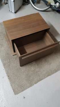 Opbergkistje.    Breed 33 cm.  Lang 33 cm.  Hoog 37 cm.