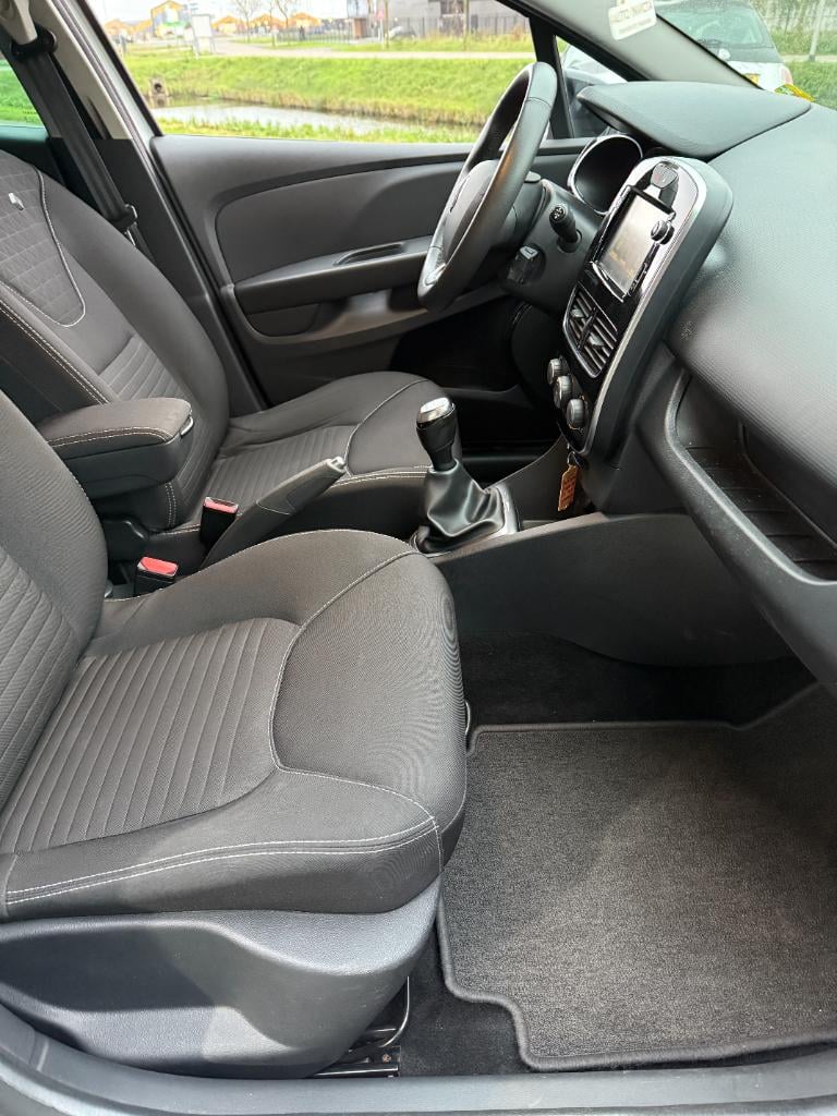 Renault Clio 0.9 - limited