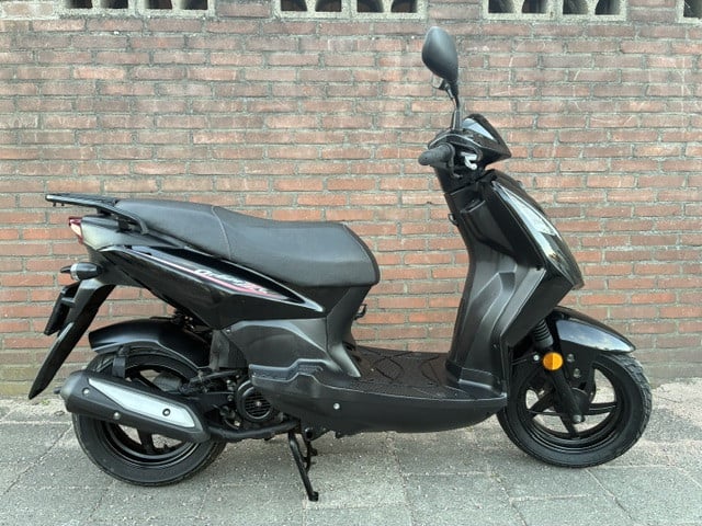 ZEER MOOIE SYM ORBIT II 4 TAKT SNOR SCOOTER ! BOUWJAAR 2016