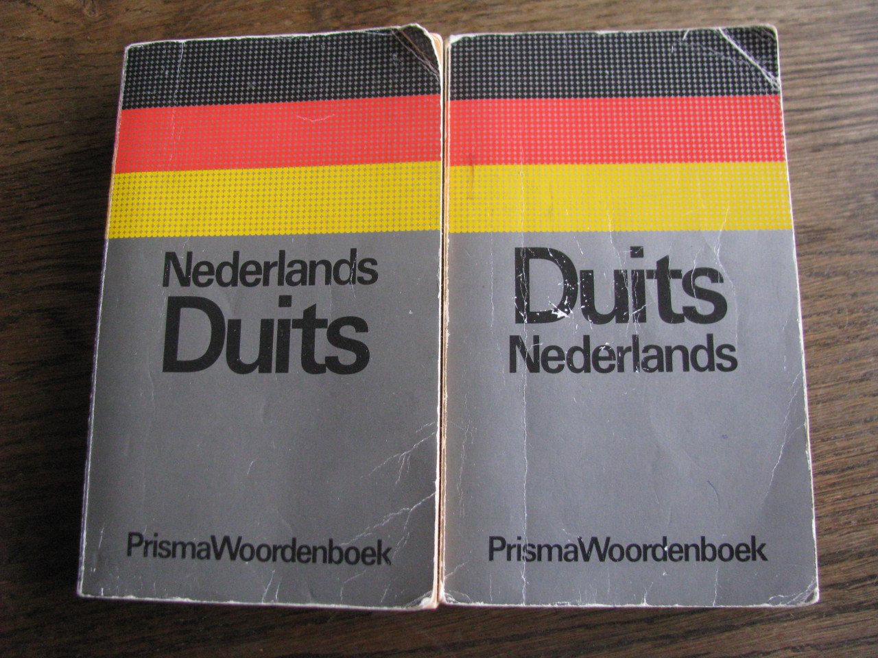 Woordenboekjes.