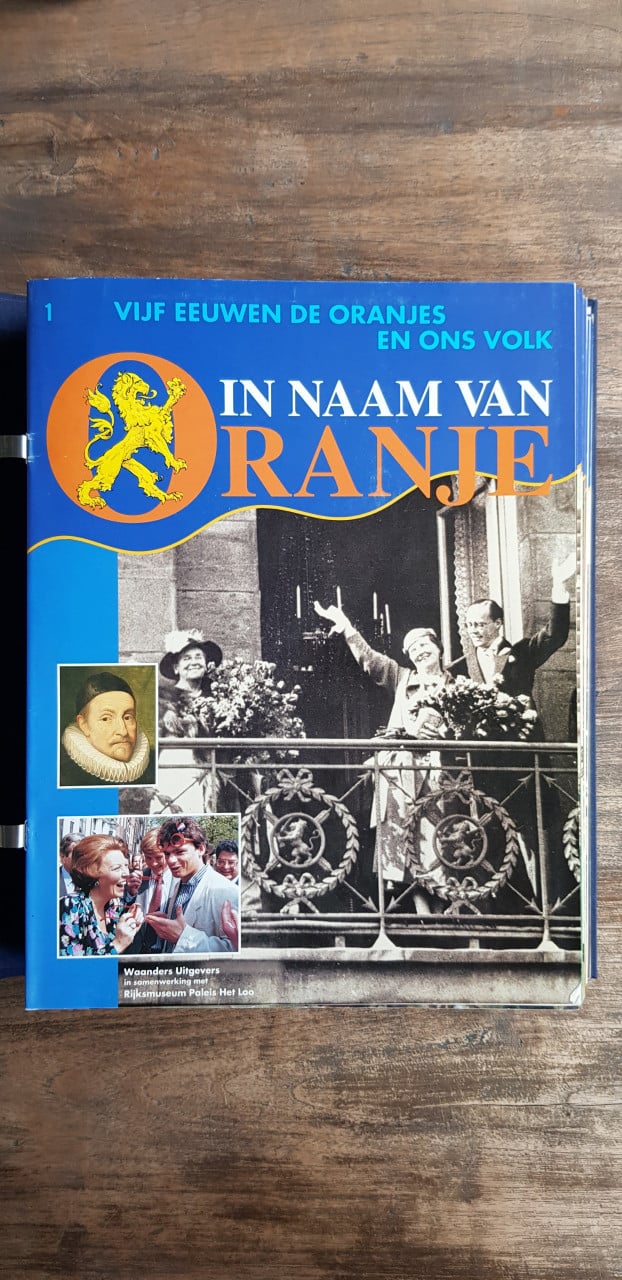 26 nummers 'In naam van Oranje'
