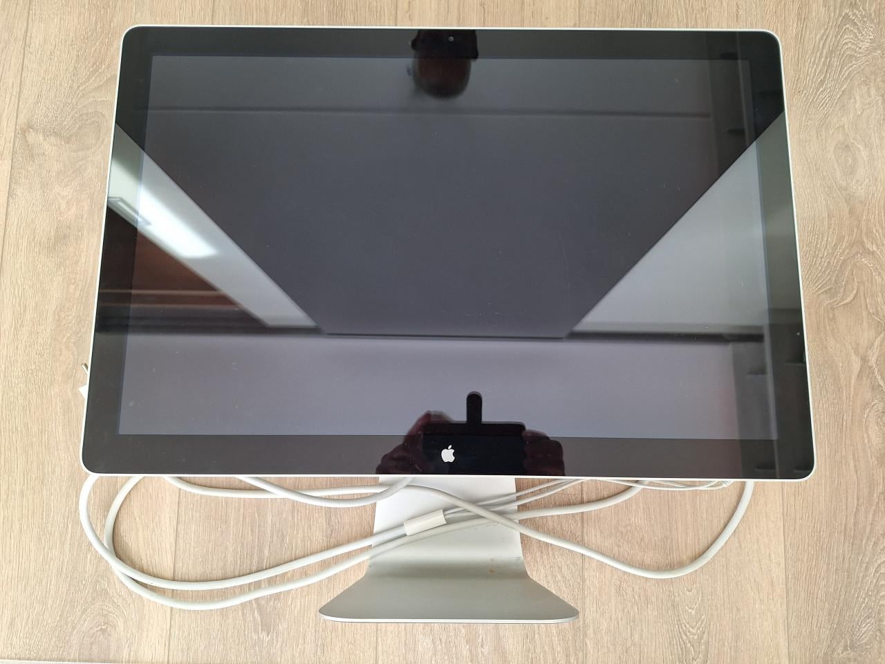 Apple led cinema display