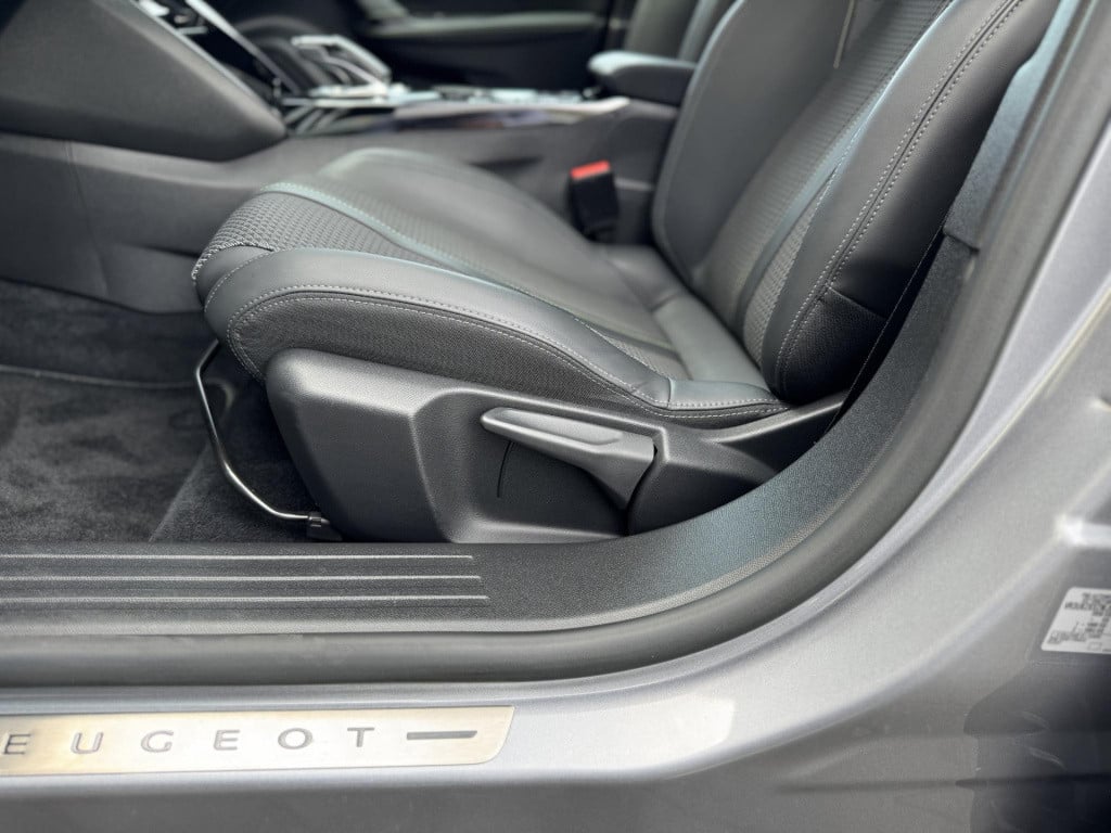 Peugeot E-2008 ev gt 50 kwh | adapt. cruise control | stoelverwarming | dod