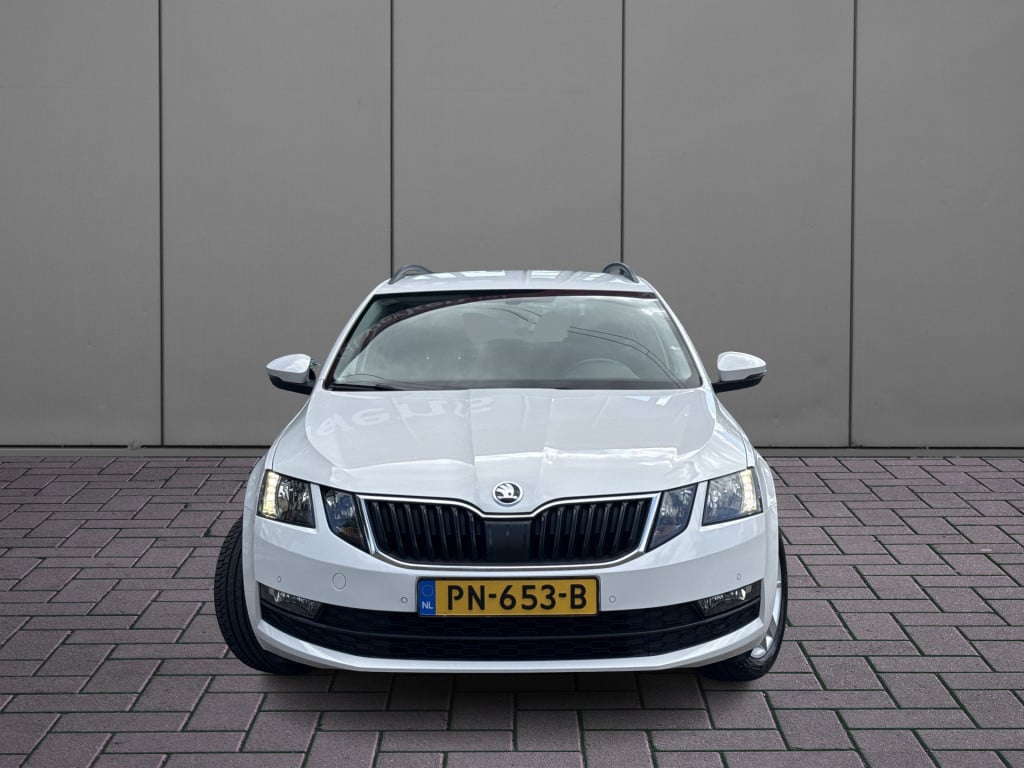 Skoda Octavia combi 1.0 tsi ambition business | nl-auto | navi | carplay | 