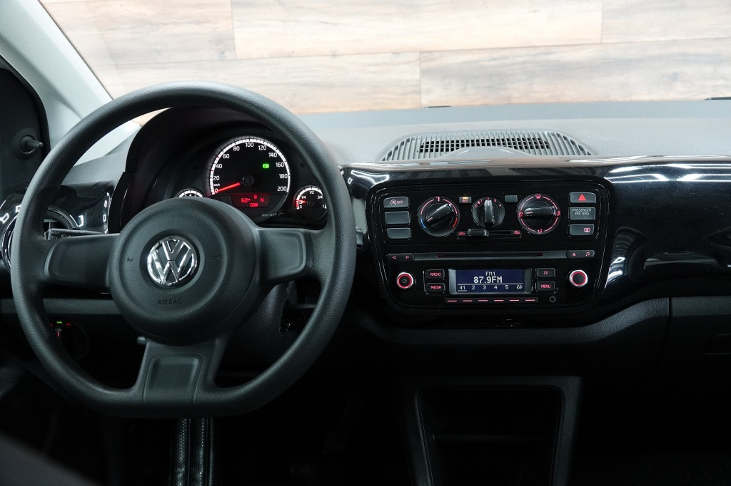 Volkswagen UP! 1.0 move up! | pdc | airco | automaat |