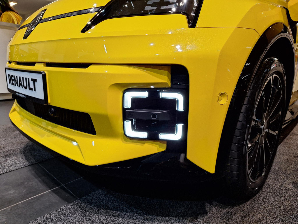 Renault 5 comfort range iconic cinq 52 kwh