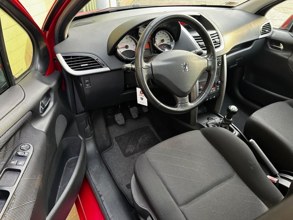 Peugeot 207 1.4 vti xr