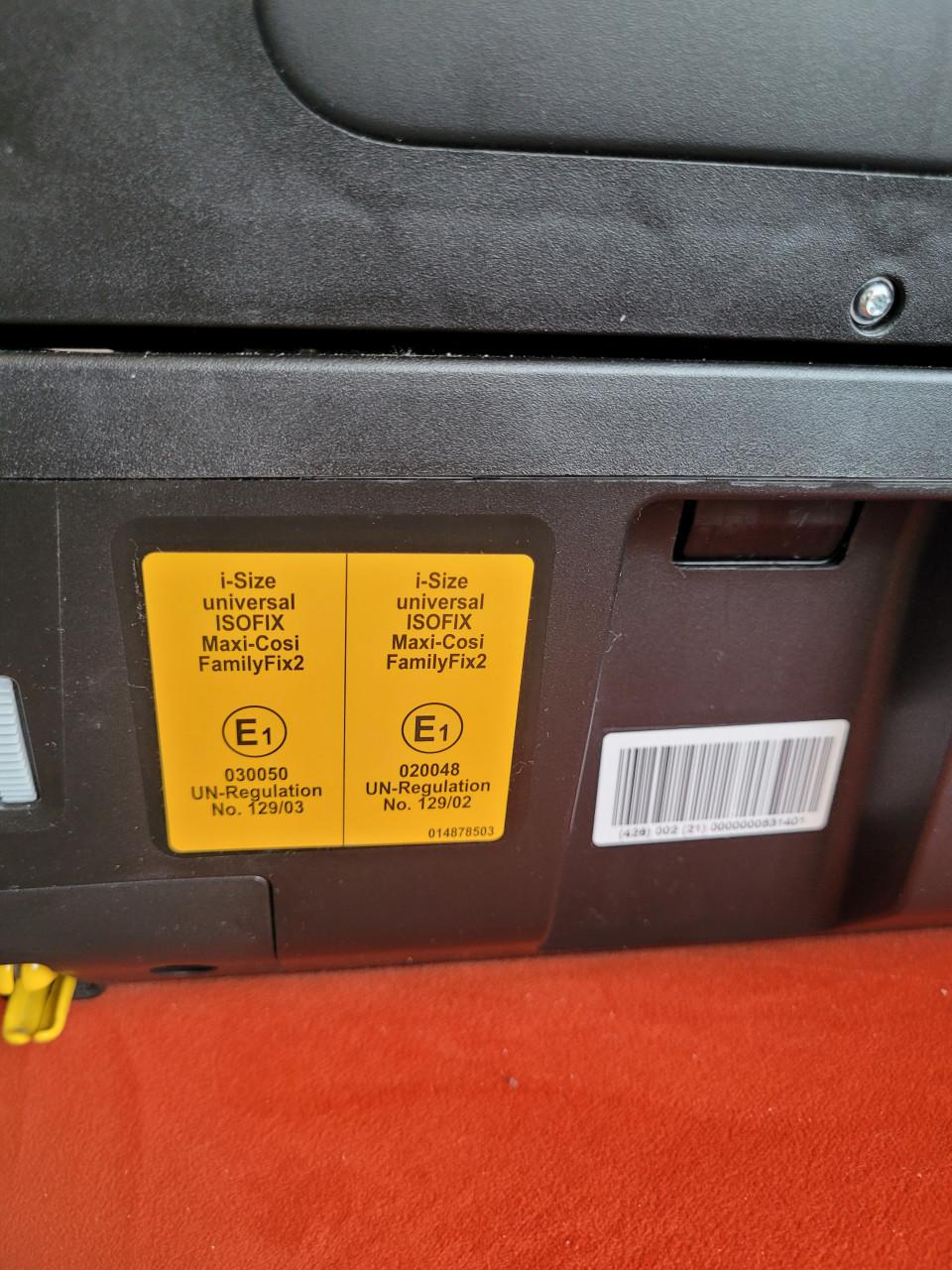 Maxi Cosi Rock + Isofix base Familyfix 2