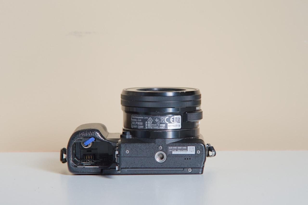 Sony a5100 systeemcamera inc 2 sony lenzen en accessiores