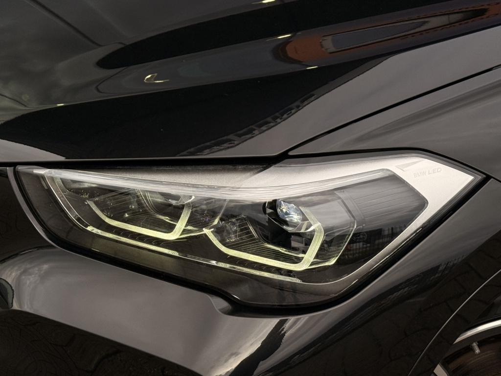 BMW X1 xdrive25e high executive m-sport | led | afn trekhaak | stoelverwarm