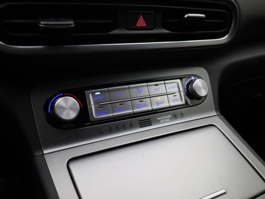Hyundai Kona ev fashion 39 kwh