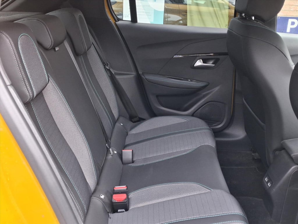 Peugeot 208 ev 50kwh 136pk 3-fase allure pack navigatie | apple carplay & a
