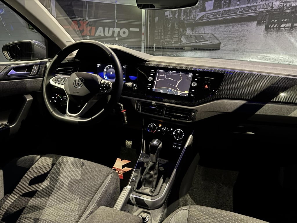 Volkswagen Polo 1.0 tsi life *dsg*acc*pdc*navi*