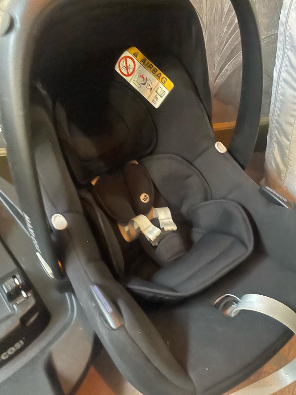 Maxi-Cosi FamilyFix 3 met autostoel (Tinca)