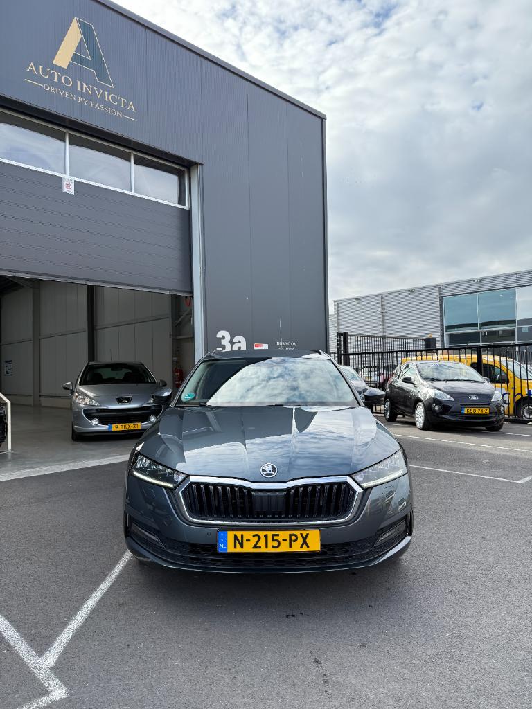 Skoda Octavia combi 1.5 tsi - first edition