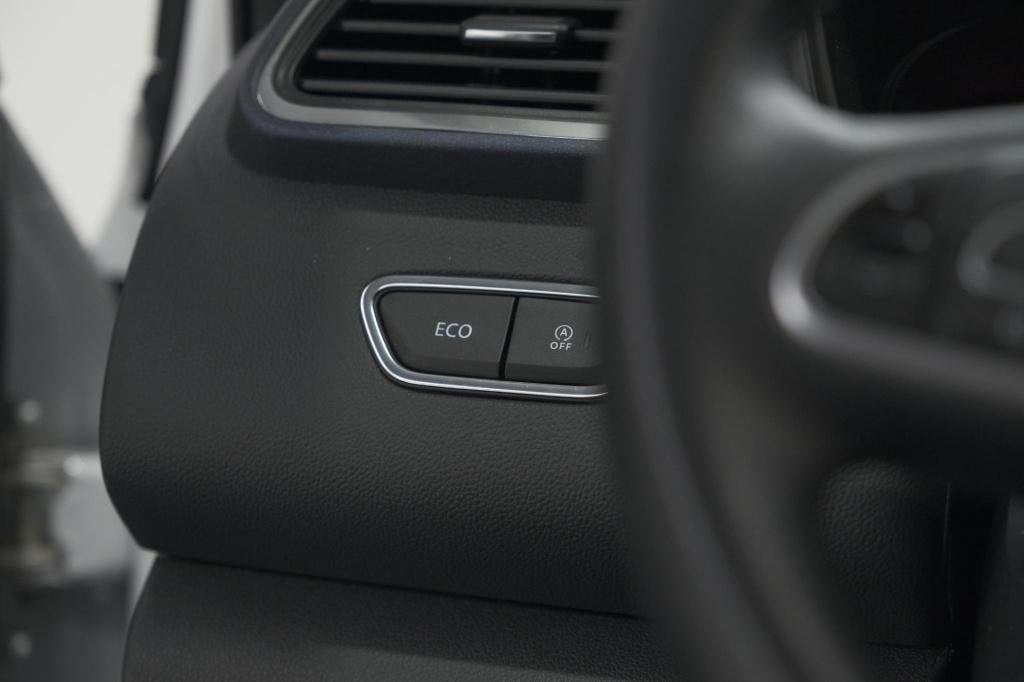 Renault Kadjar tce 140 edc limited | camera | dodehoekdetectie | apple carp