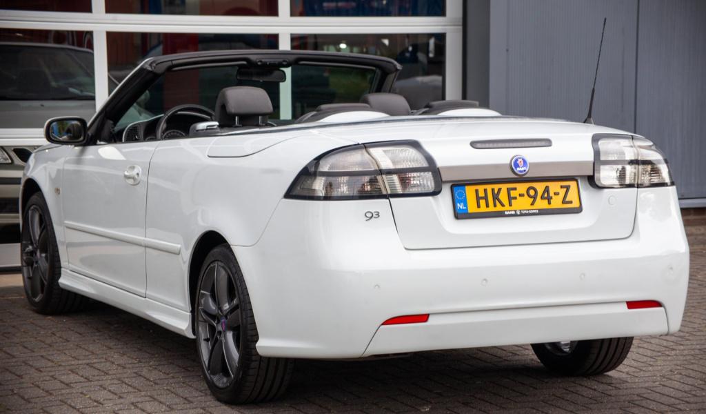 Saab 9-3 cabrio 1.8t vector tx uitgevoerd