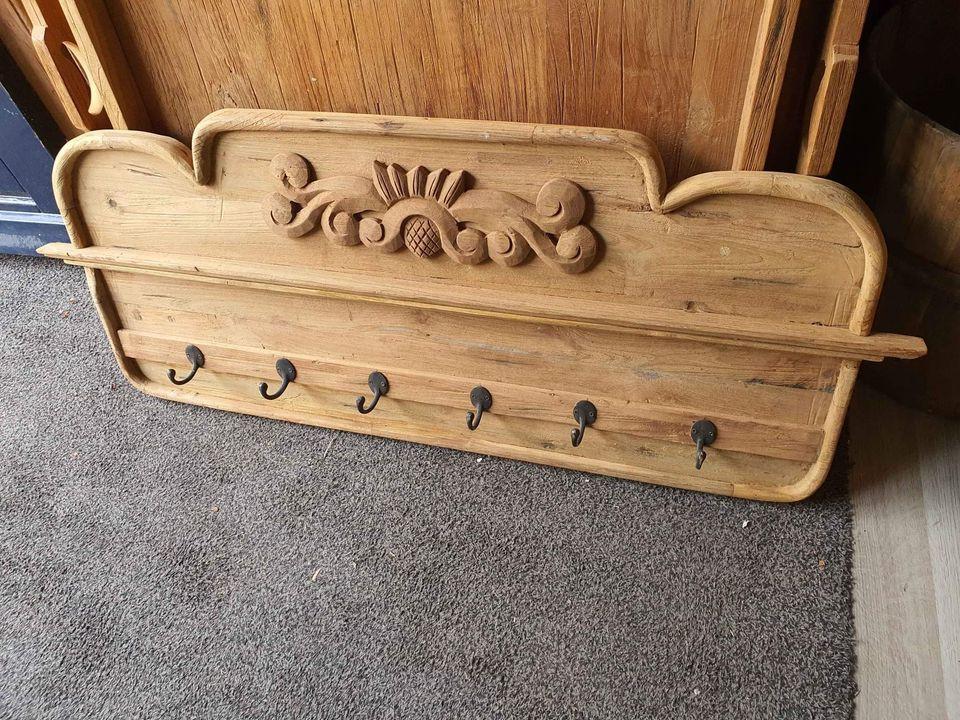 DECORATIE, BANKJES OLD WOOD, TV STANDS OLD WOOD, WANDDECOS, EN VELE ANDERE