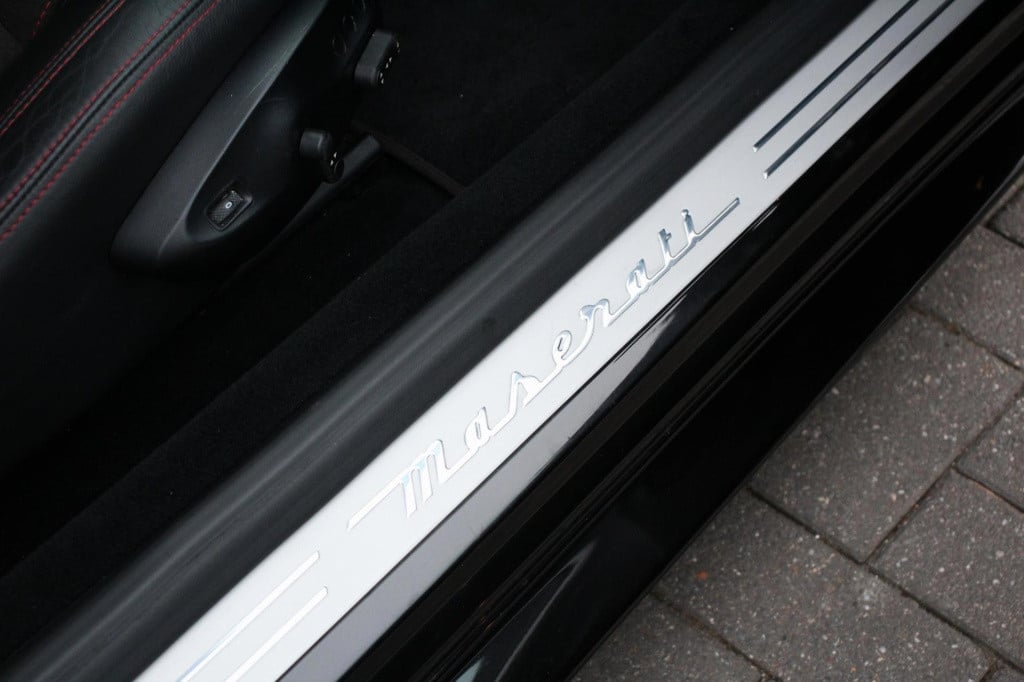 Maserati Granturismo 4.7 s mc - actieprijs: €46.695,- t/m 20 augustus!