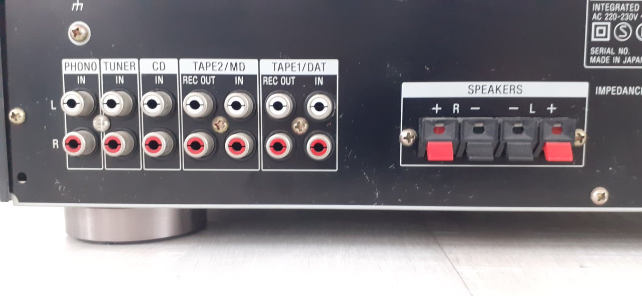 Sony Versterker F261R