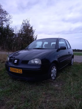 Seat Arosa 1.4 44kw zwart