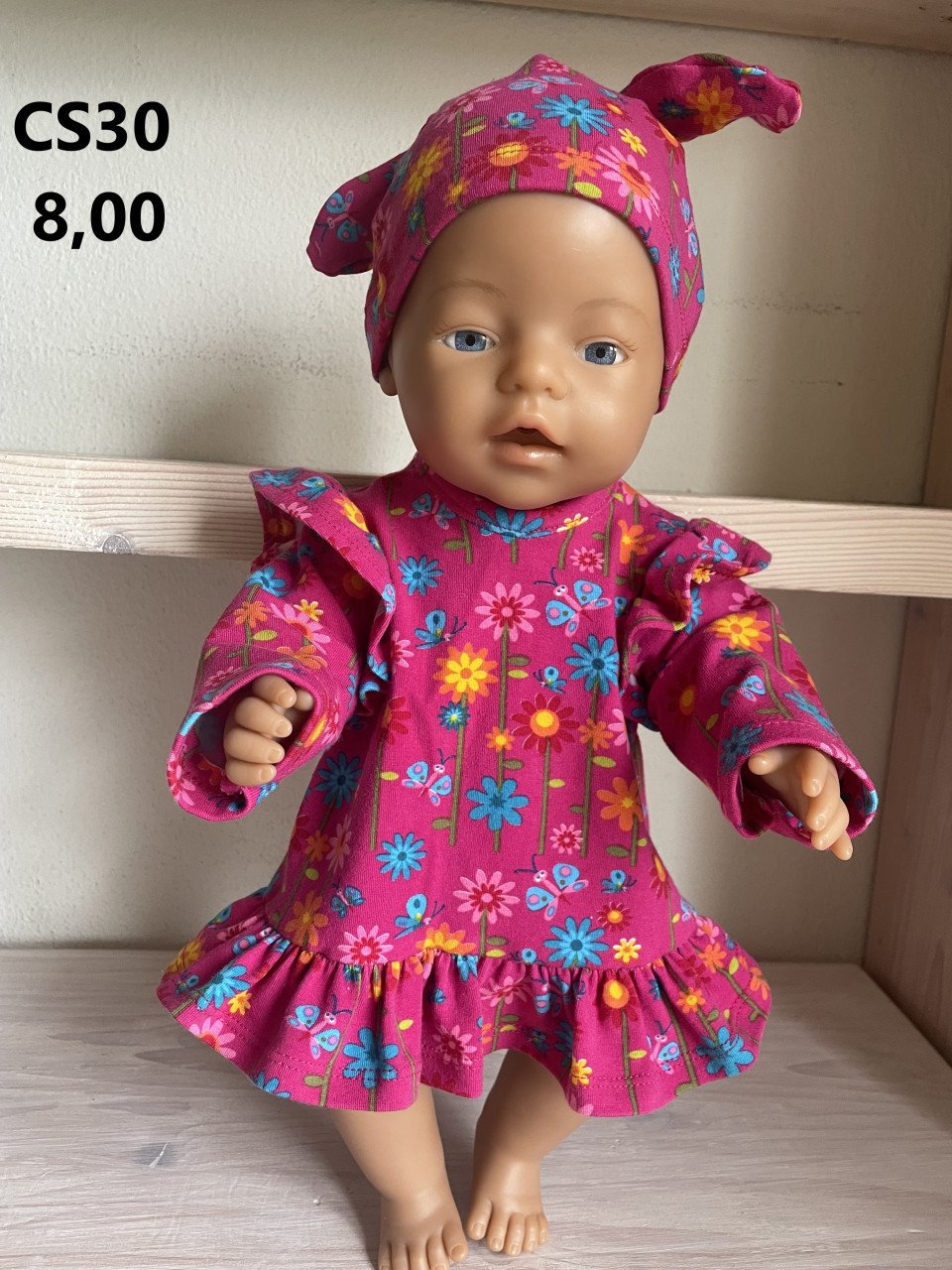 Leuke poppenkleertjes baby born. 2-delige set. Opbrengst KiKa.