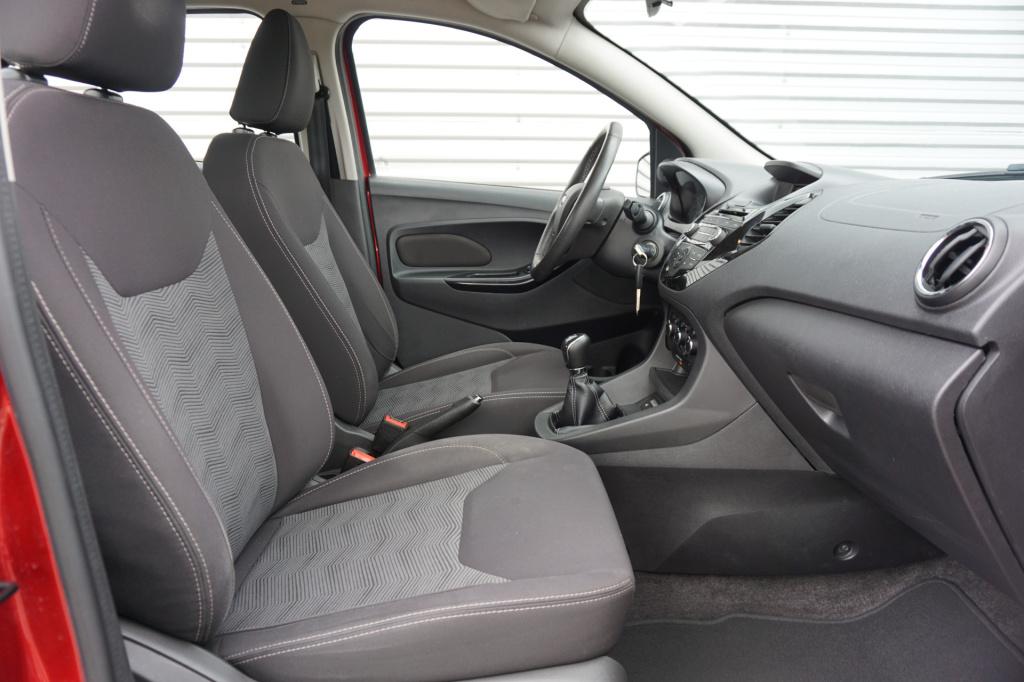 Ford KA ka+ 1.2 trend ultimate airco / cruise / parkeers. / bt / trekhaak /