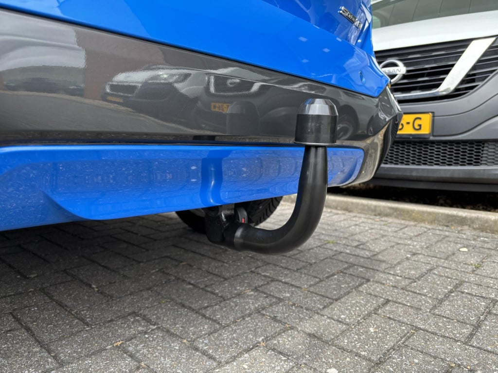 BMW X1 sdrive18i high executive m sport | trekhaak afneembaar | sportstoele