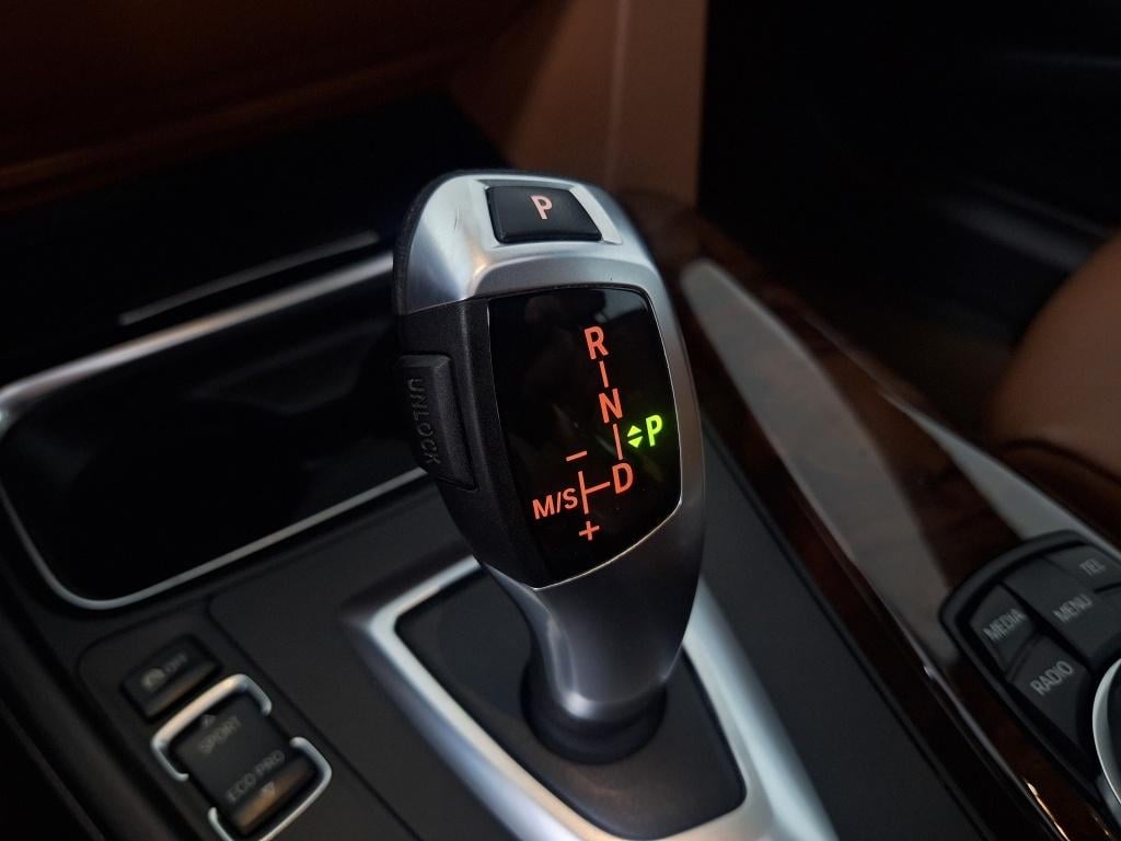 BMW 3-serie gran turismo 320i xdrive high executive