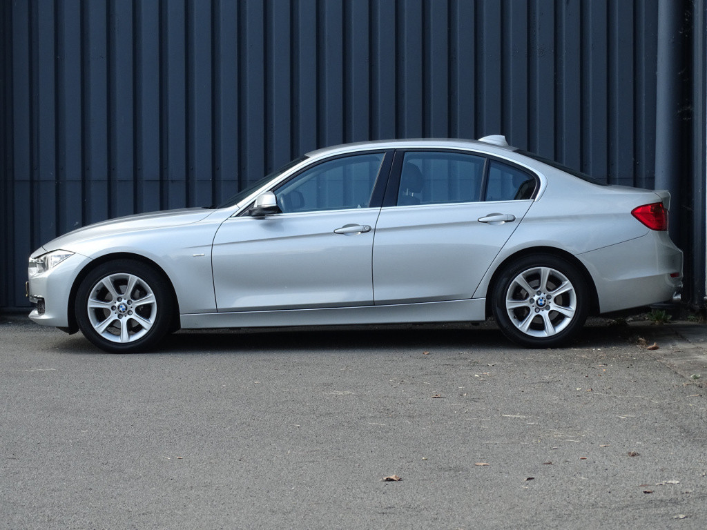 BMW 3-serie 316i executive sport automaat | bi-xenon | afn. trekhaak