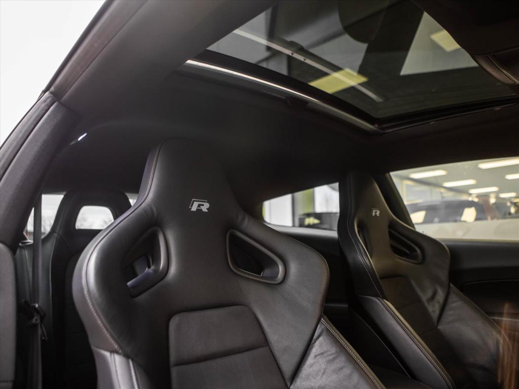 Volkswagen Scirocco 2.0 tsi 265 pk r | kuipstoel | dyna-audio | panoramadak